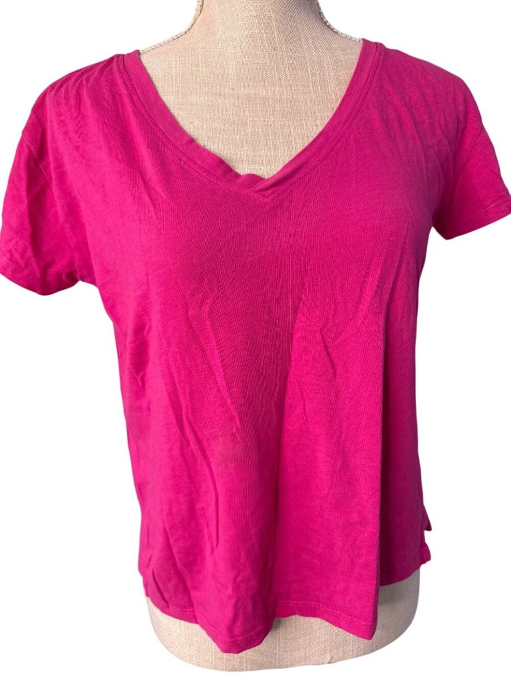 Orsay Basic Bright Pink V-Neck Tee Soft Everyday Comfort M